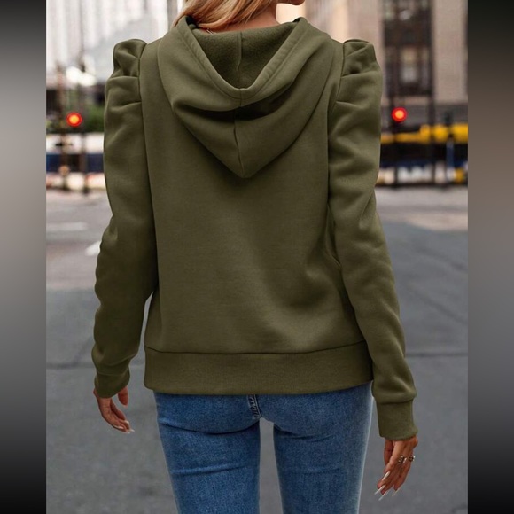 Cozy gigot sleeve drawstring hoodie - Picture 10 of 15